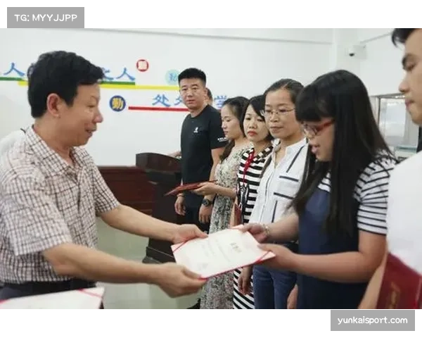 贝宁老帅罗尔带队功亏一篑 赛后总结展望未来